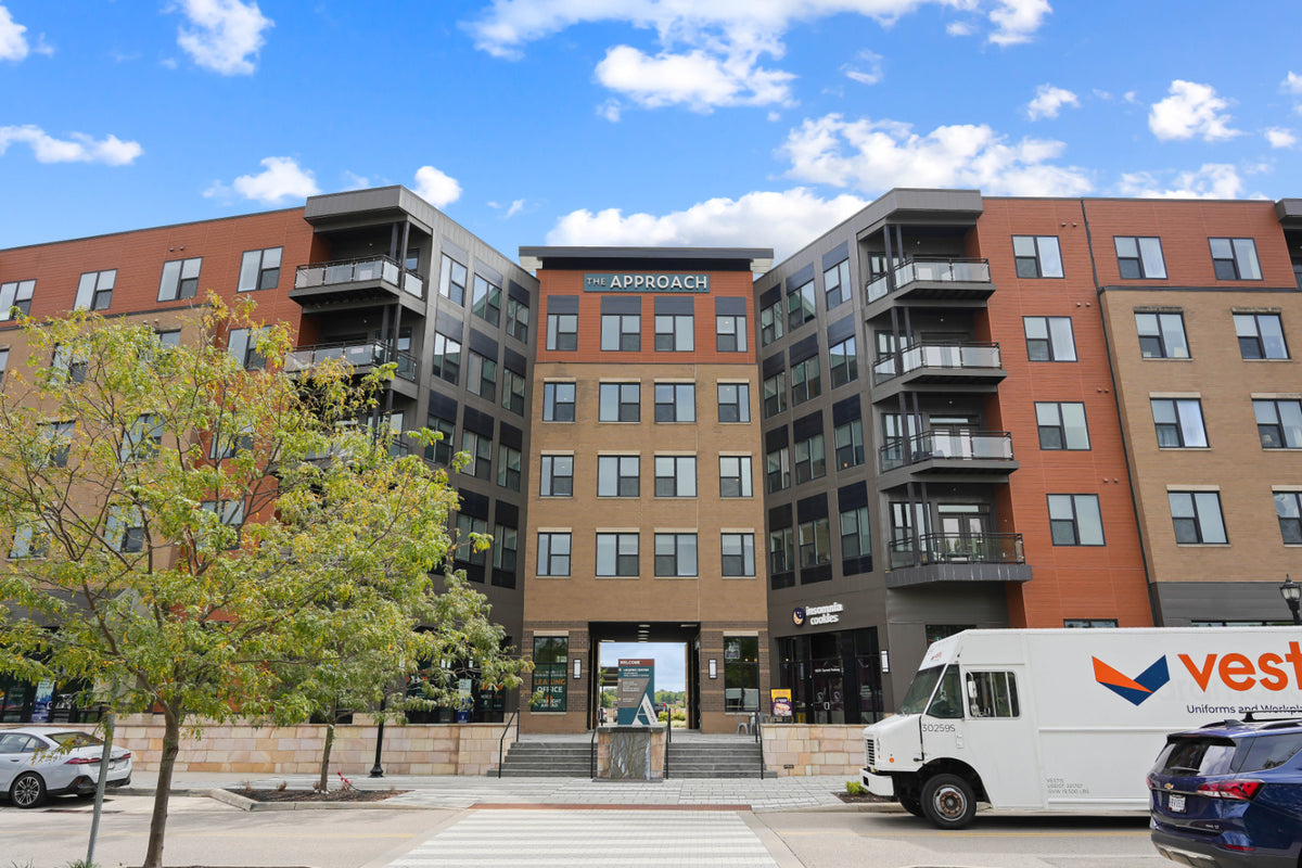 Blue Ash 026
