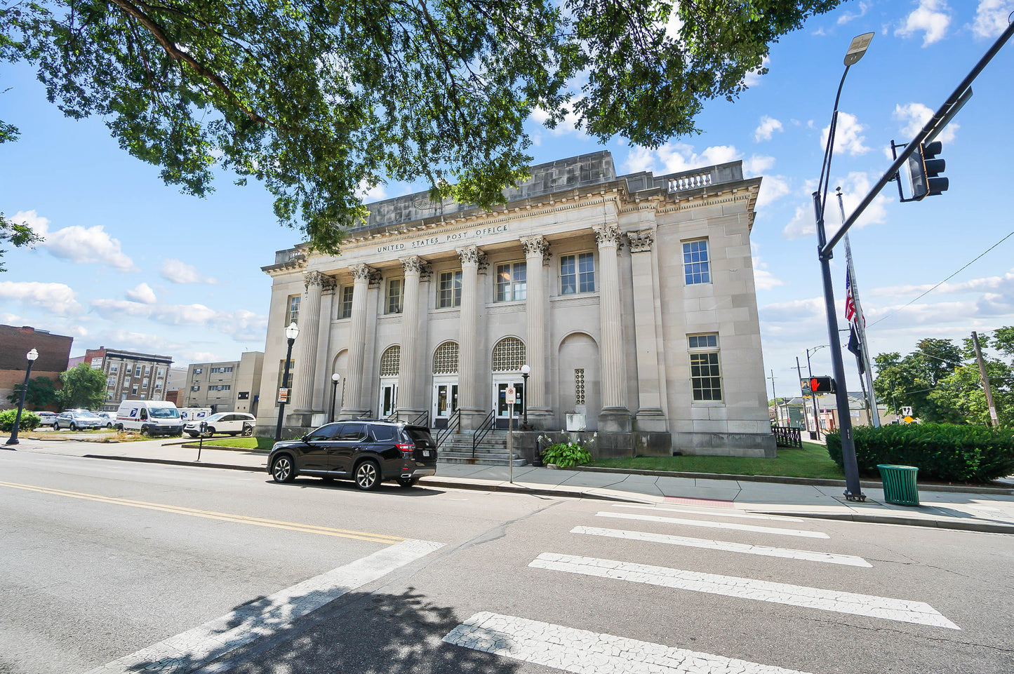 Hamilton 046